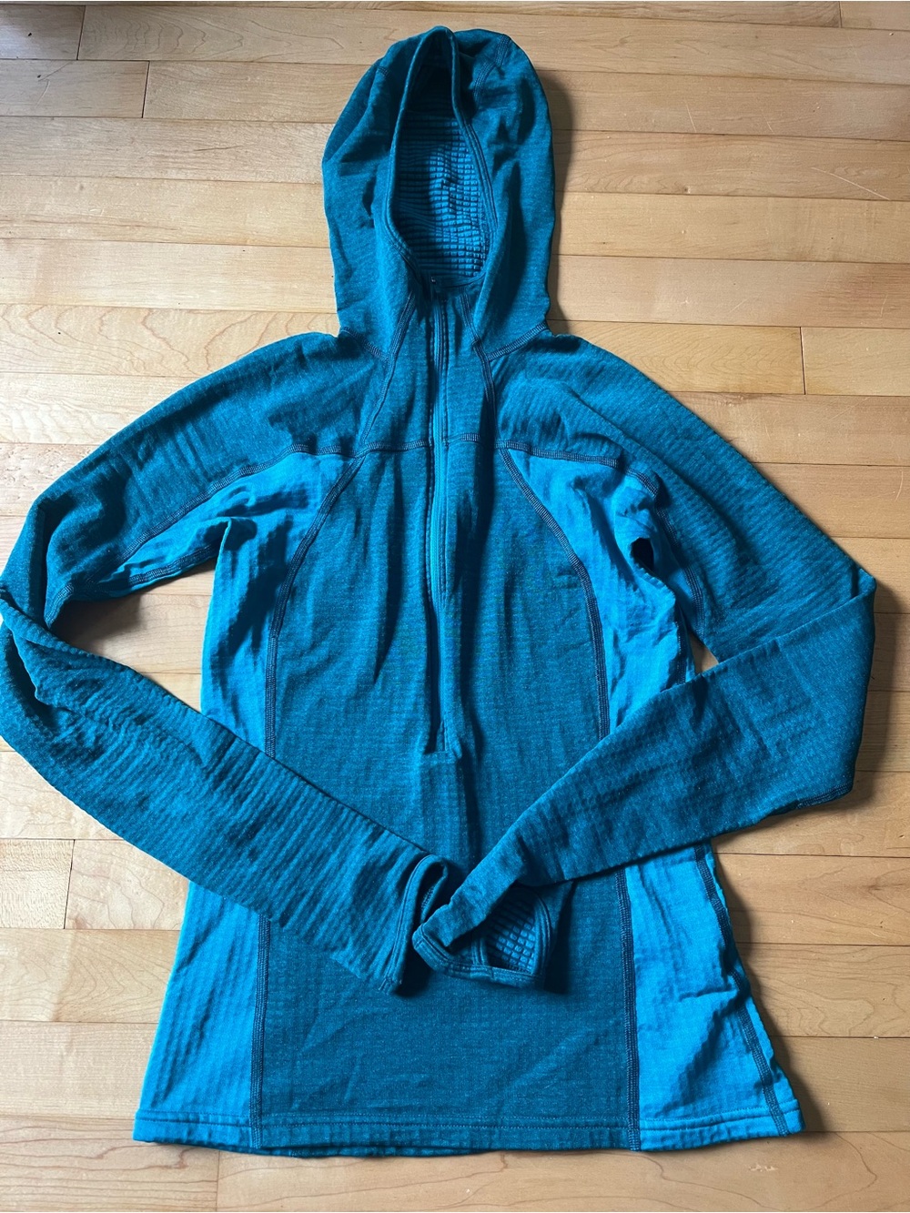MEC Teal and Aqua Women's Hooded Long Sleeve Pullover